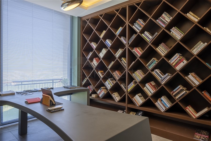 4 + 1 فيلا للبيع في ألانيا عن طريق البحر / منزل الانتهاء مع الأثاث