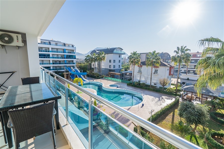 شقة مفروشة 1 + 1 في أوبا