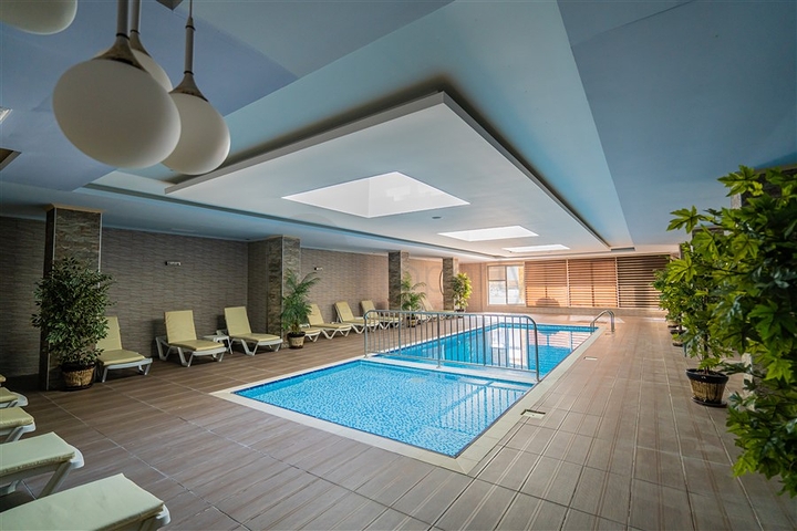 شقة مفروشة 1 + 1 في أوبا