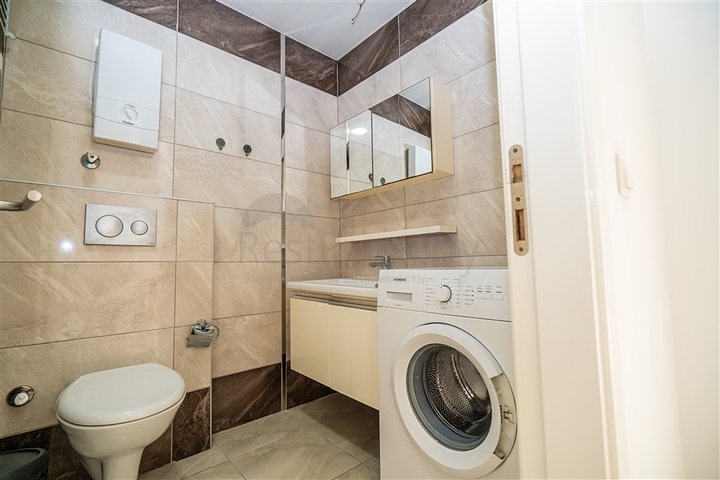 شقة مفروشة 1 + 1 في أوبا