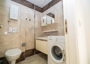 شقة مفروشة 1 + 1 في أوبا