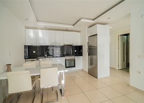 شقة مفروشة 1 + 1 في أوبا