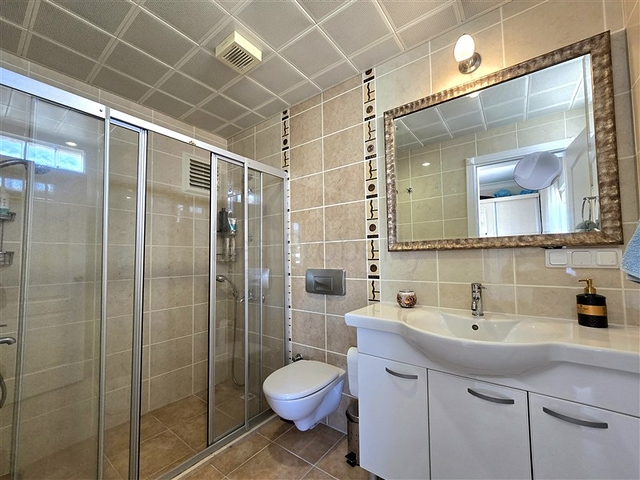 شقة فسيحة 2 + 1 في أوبا