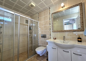 شقة فسيحة 2 + 1 في أوبا