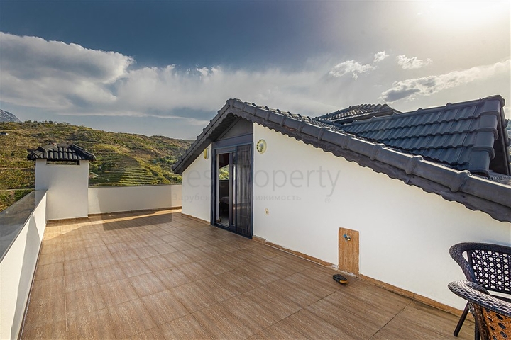 فيلا مع إطلالة بانورامية على البحر الأبيض المتوسط هي مساحة مثالية للعيش والاسترخاء