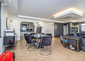 فيلا مع إطلالة بانورامية على البحر الأبيض المتوسط هي مساحة مثالية للعيش والاسترخاء