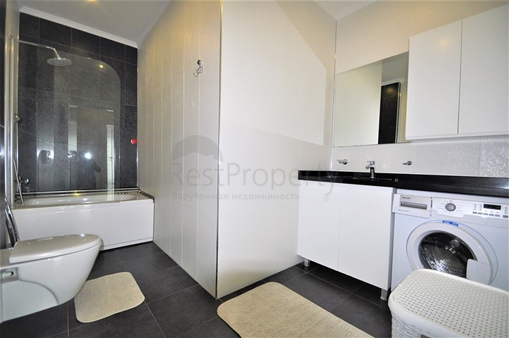 شقة 2+1 في مجمع على بعد 50 متر من الشاطئ في منطقة كارجيجاك