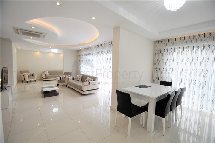 شقة 2+1 في مجمع على بعد 50 متر من الشاطئ في منطقة كارجيجاك