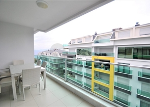 شقة 2+1 في مجمع على بعد 50 متر من الشاطئ في منطقة كارجيجاك