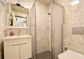 شقة 1+1 في منطقة أوبا على بعد 550 متر فقط من البحر