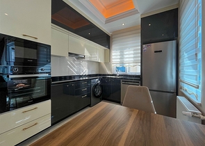 2 + 1 شقة مفروشة في مجمع محمودلار