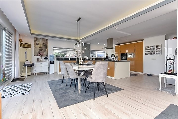 فيلا فاخرة محاطة بالطبيعة والراحة