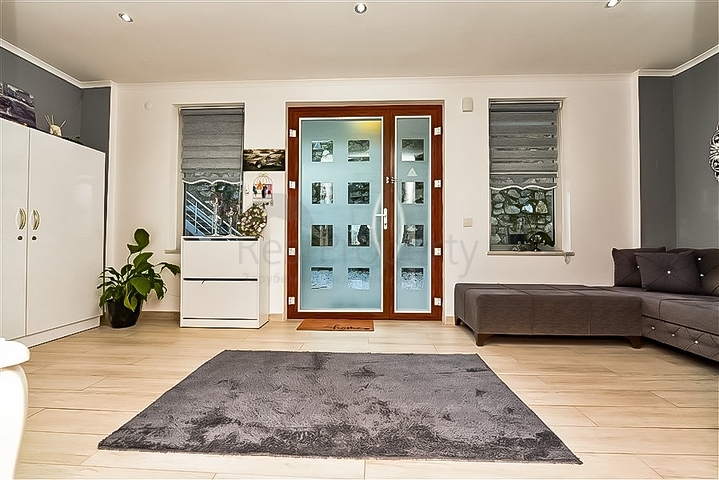 فيلا فاخرة محاطة بالطبيعة والراحة