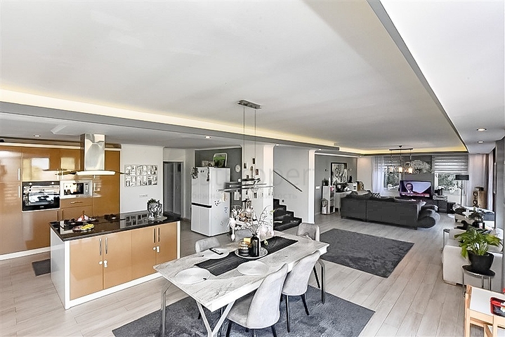 فيلا فاخرة محاطة بالطبيعة والراحة