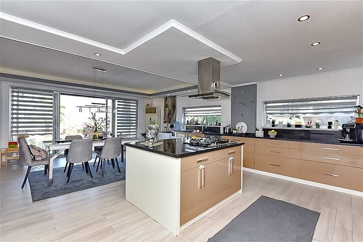 فيلا فاخرة محاطة بالطبيعة والراحة