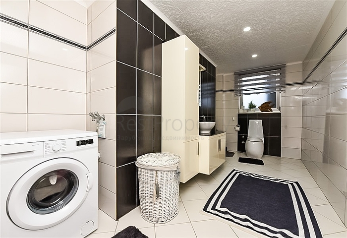 فيلا فاخرة محاطة بالطبيعة والراحة