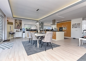 فيلا فاخرة محاطة بالطبيعة والراحة