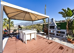 فيلا فاخرة محاطة بالطبيعة والراحة