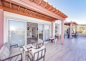 فيلا فاخرة محاطة بالطبيعة والراحة