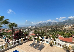 فيلا مفروشة مطلة على البحر في منطقة كارجيجاك الخلابة