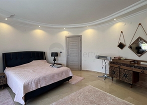 فيلا مفروشة مطلة على البحر في منطقة كارجيجاك الخلابة