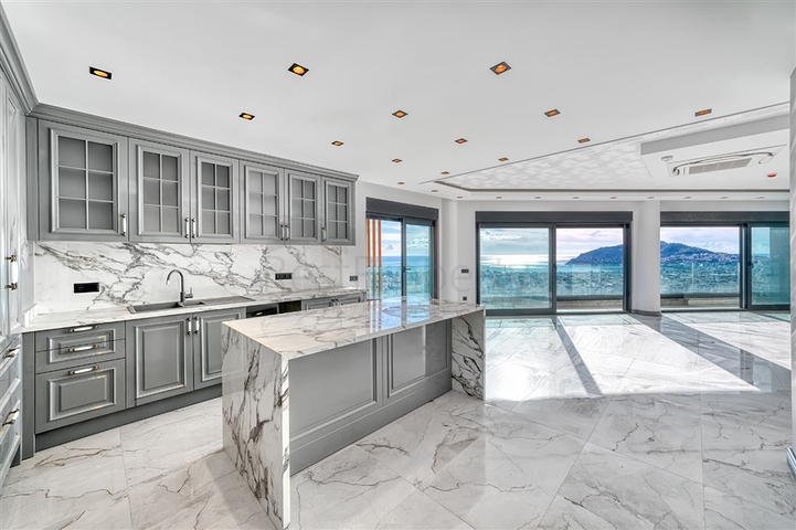 فيلا فاخرة حديثة في وسط سيكجيلي مع إطلالات بانورامية على البحر فيلا فاخرة حديثة في وسط سيكجيلي مع إطلالات بانورامية على البحر