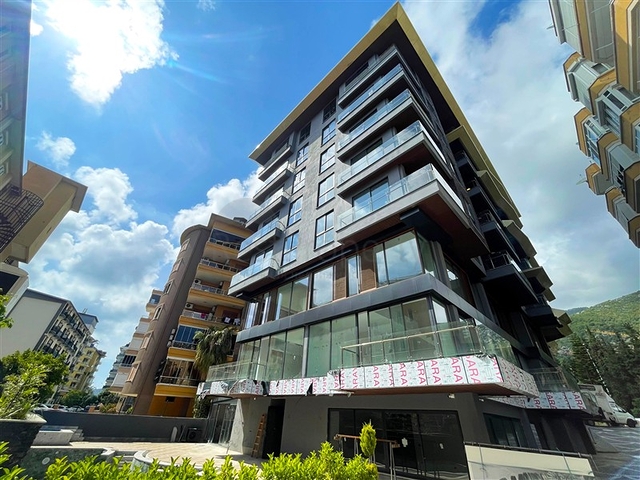 بنتهاوس مطل على البحر في قلب ألانيا 