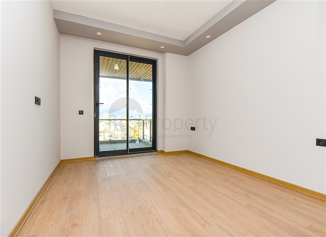 بنتهاوس مطل على البحر في قلب ألانيا 