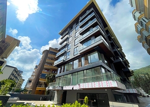 بنتهاوس مطل على البحر في قلب ألانيا 