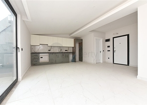 بنتهاوس مطل على البحر في قلب ألانيا 