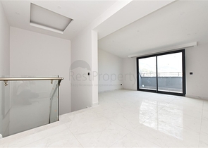 بنتهاوس مطل على البحر في قلب ألانيا 