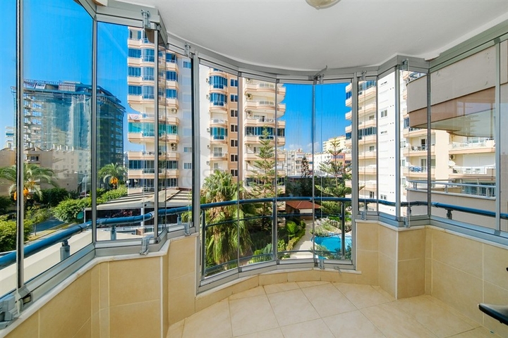 شقة 2+1 في منطقة محمودلار على مسافة قريبة من البحر