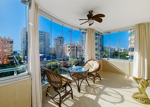 شقة 2+1 في منطقة محمودلار على مسافة قريبة من البحر