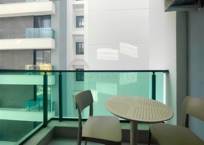 شقة حديثة 1 + 1 في مجمع مع بنية تحتية للفنادق-على بعد 250 متر فقط من شاطئ كليوباترا