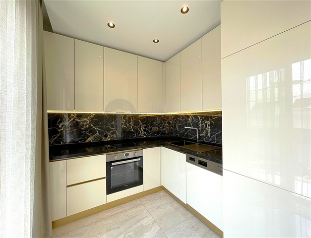 بنتهاوس فاخر 3 + 1 في منطقة مرموقة في ألانيا مطلة على البحر