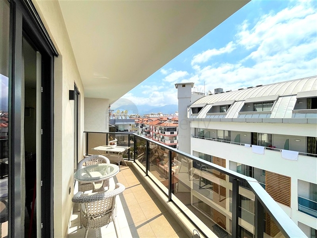 بنتهاوس فاخر 3 + 1 في منطقة مرموقة في ألانيا مطلة على البحر