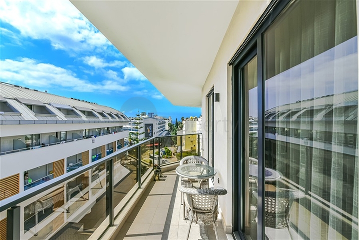 بنتهاوس فاخر 3 + 1 في منطقة مرموقة في ألانيا مطلة على البحر