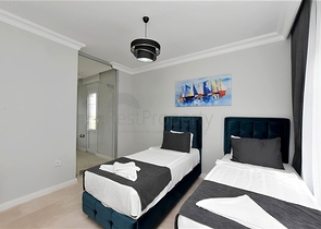 فيلا فاخرة مع مناظر بانورامية وبنية تحتية كاملة في قلب الطبيعة