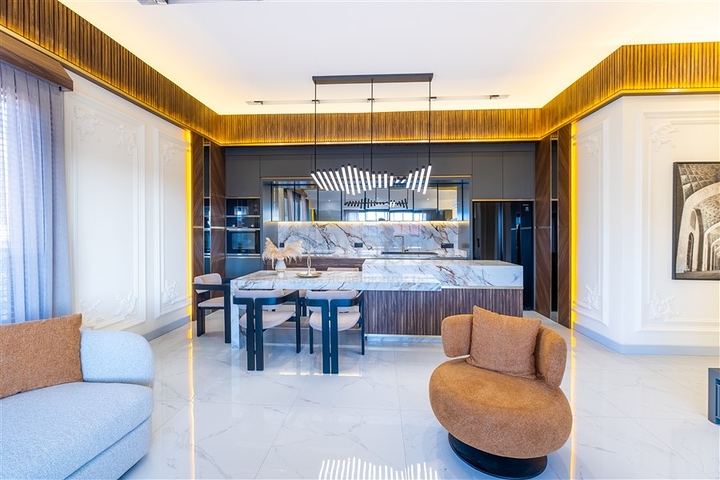 بنتهاوس مفروش واسع في منطقة مرموقة في أوبا