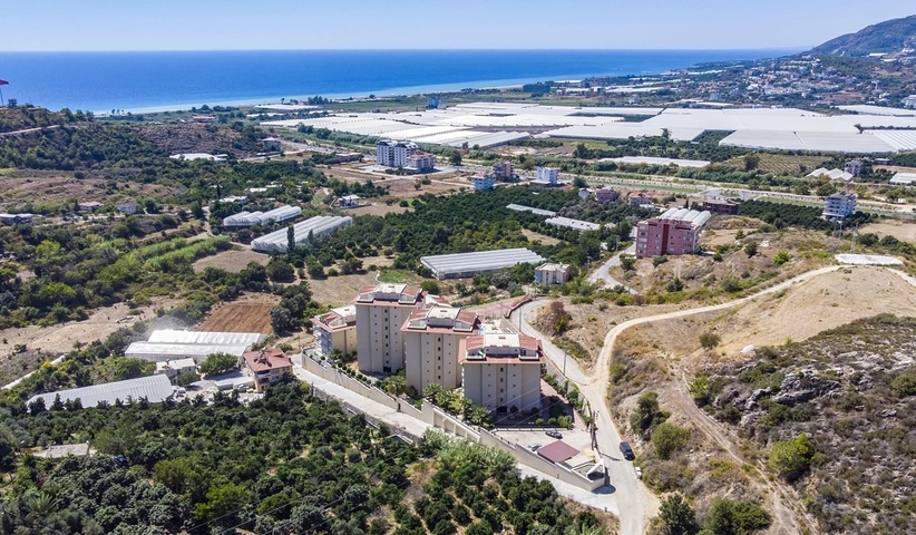 شقة فسيحة 2 + 1 مطلة على البحر في منطقة هادئة في ألانيا 