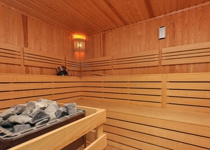 شقة فسيحة 2 + 1 مطلة على البحر في منطقة هادئة في ألانيا 