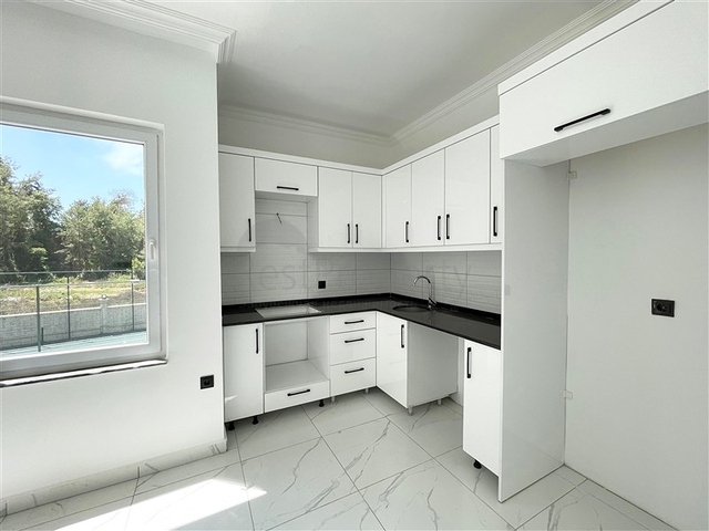 شقة حديثة 2 + 1 في مجمع جديد ببنية تحتية غنية