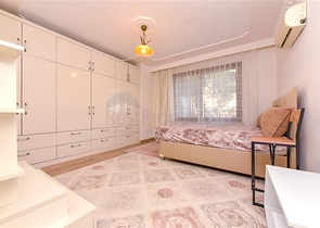 فيلا فسيحة 11 + 2 مع قطعة أرض خاصة وإطلالات بانورامية على البحر