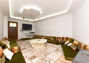 فيلا فسيحة 11 + 2 مع قطعة أرض خاصة وإطلالات بانورامية على البحر