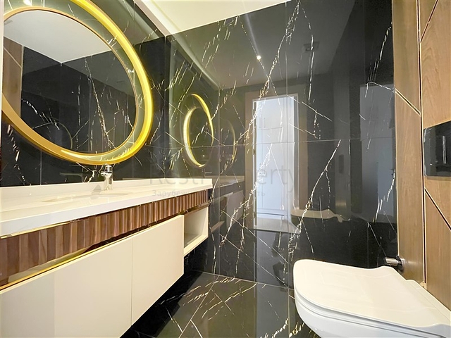 بنتهاوس حديث 2+1 للإيجار في وسط ألانيا — على بعد 150 متر فقط من البحر