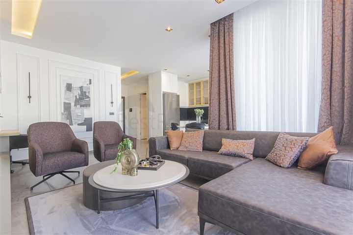 بنتهاوس فاخر مطل على البحر 50 متر من البحر