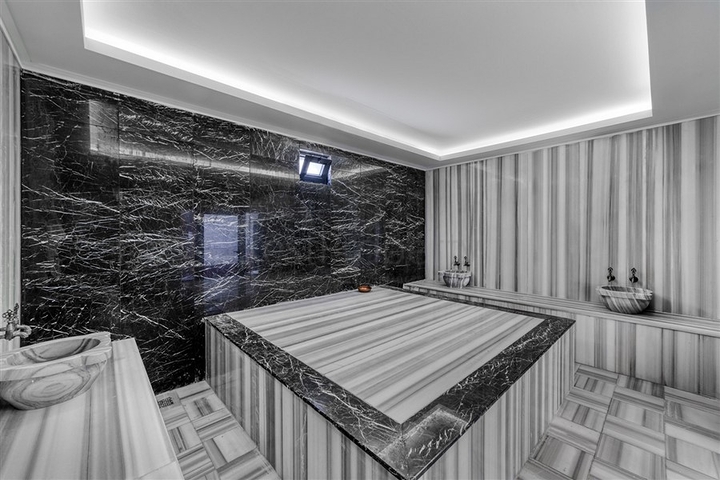 بنتهاوس فاخر مطل على البحر 50 متر من البحر