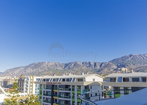 بنتهاوس فاخر مطل على البحر 50 متر من البحر