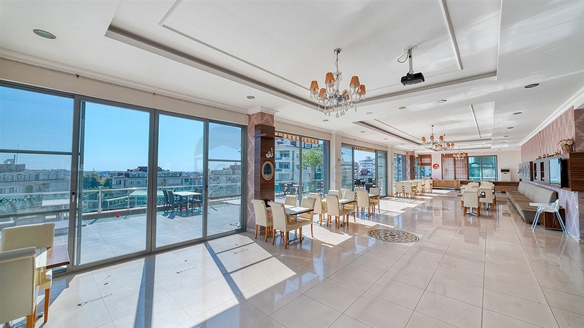 شقة مريحة مفروشة 2 + 1 مع بنية تحتية فاخرة في واحدة من أفضل المجمعات في ألانيا