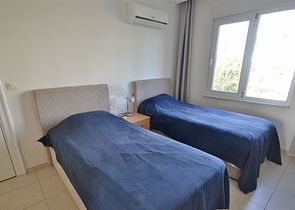 شقة مريحة مفروشة 2 + 1 مع بنية تحتية فاخرة في واحدة من أفضل المجمعات في ألانيا